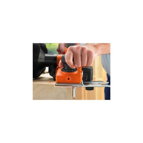 Strug elektryczny 750W KW750K-QS BLACK+DECKER Strug elektryczny 750W KW750K-QS BLACK+DECKER
