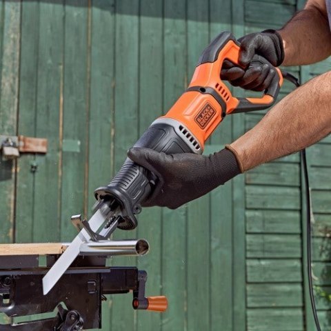 Piła szablasta BES301K-QS BLACK+DECKER