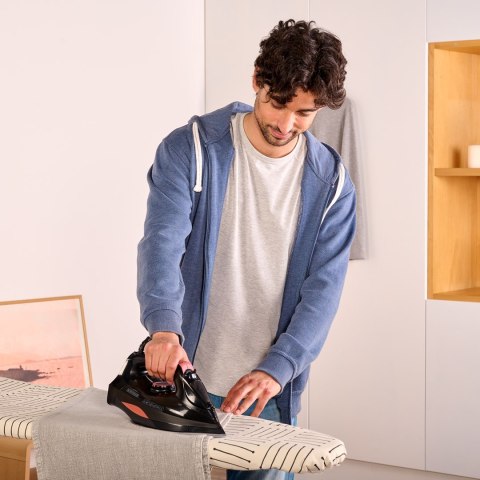 Żelazko parowe Black+Decker BXIR3000E (3000W; czarny)