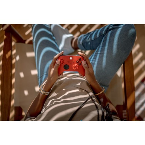 Microsoft Xbox Series Kontroler - Pulsujący czerwon (WYPRZEDAŻ)