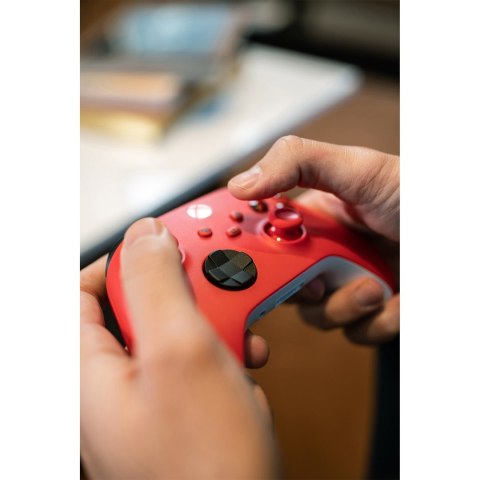 Microsoft Xbox Series Kontroler - Pulsujący czerwon (WYPRZEDAŻ)