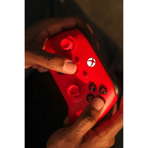 Microsoft Xbox Series Kontroler - Pulsujący czerwon (WYPRZEDAŻ)