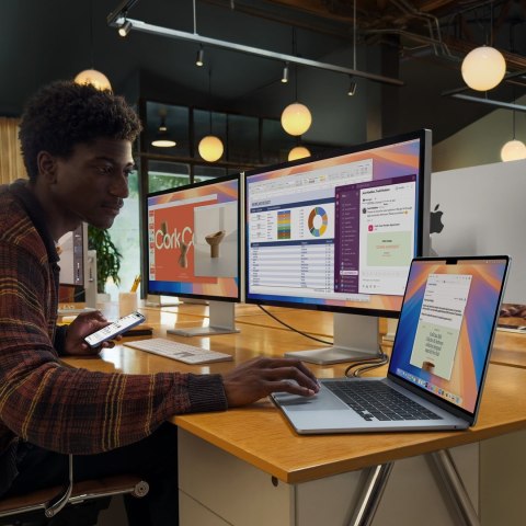 Apple MacBook Air 15" Apple M4 chip with 10-core CPU + 10-core GPU 24GB RAM 512GB SSD Sky Blue Apple MacBook Air 15" Apple M4 chip with 10-core CPU + 10-core GPU 24GB RAM 512GB SSD Sky Blue