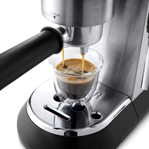 Ekspres kolbowy DeLonghi Dedica Style EC 685.M (1350W; kolor srebrny) (WYPRZEDAŻ) Ekspres kolbowy DeLonghi Dedica Style EC 685.M (1350W; kolor srebrny) (WYPRZEDAŻ)