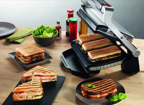 Grill Tefal OptiGrill GC712D34 (stołowy-zamknięty; 2000W; kolor inox) (WYPRZEDAŻ) Grill Tefal OptiGrill GC712D34 (stołowy-zamknięty; 2000W; kolor inox) (WYPRZEDAŻ)