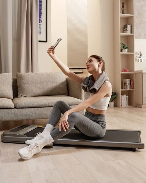 Bieżnia Urevo U1 Smart Walkingpad + Biurko regulowane elektrycznie TUCKANO czarny/orzech