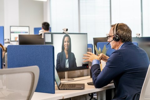 Zestaw słuchawkowy Bluetooth Poly Voyager 4320 MS Teams Certified USB-A Headset with charge stand +BT700 dongle 77Z00AA Zestaw słuchawkowy Bluetooth Poly Voyager 4320 MS Teams Certified USB-A Headset with charge stand +BT700 dongle 77Z00AA
